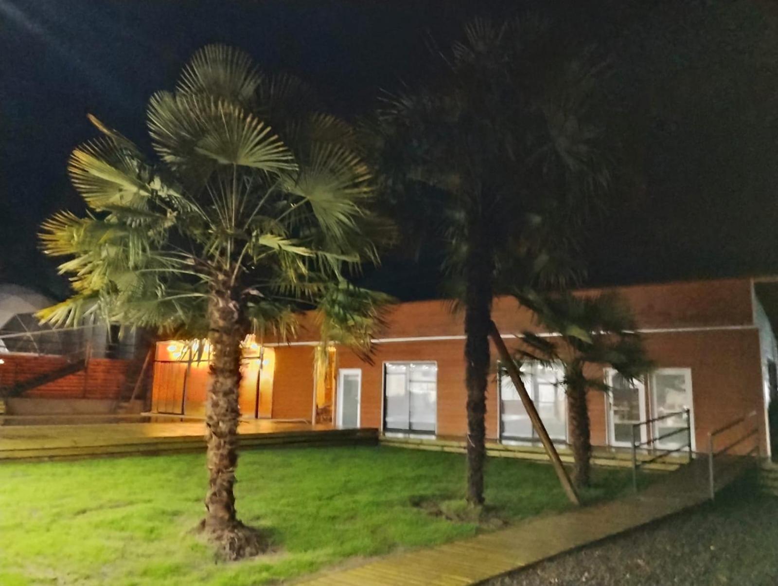 Glamping Domos Rapel Aparthotel El Estero