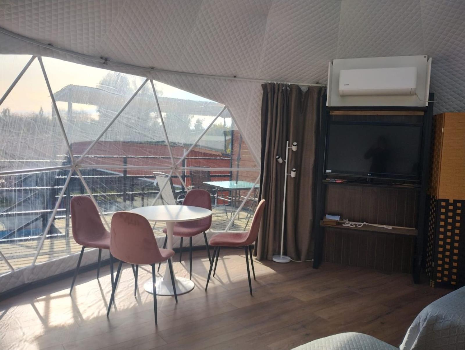 Aparthotel Glamping Domos Rapel El Estero