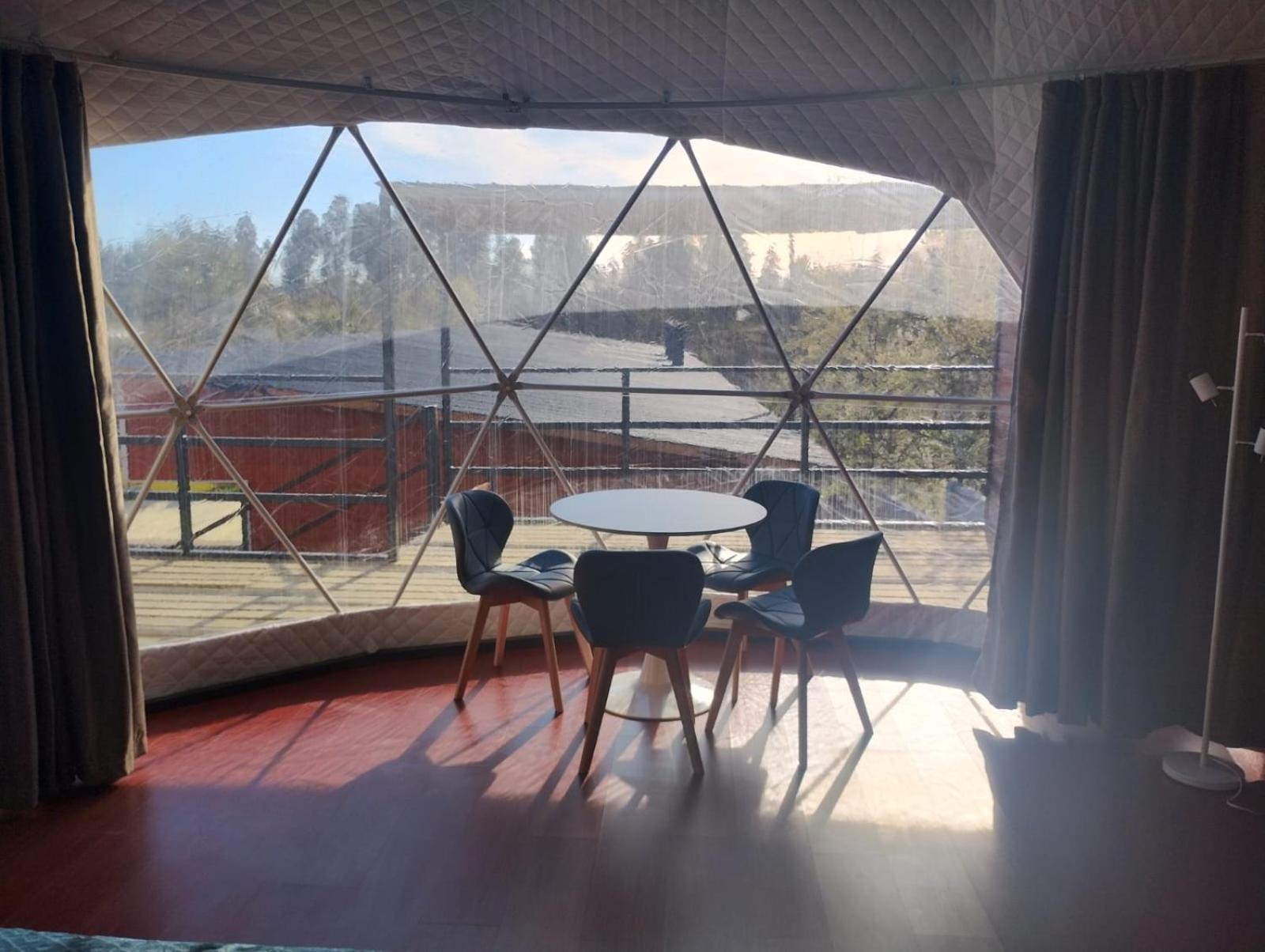 Glamping Domos Rapel Aparthotel El Estero